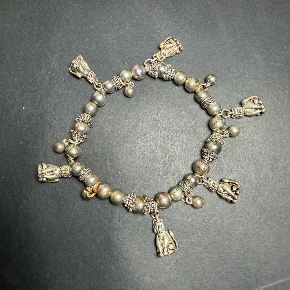 VINTAGE Silver-Tone Cat Charm Stretch Bracelet